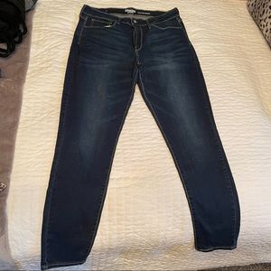 Levi’s Denizen jeans